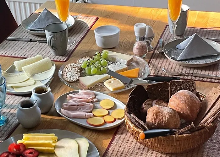 Hallainvuori Yksityismajoitus Проживание в семье *